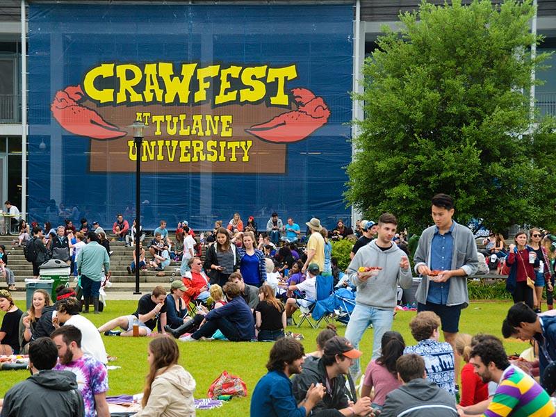 Students gather on campus quad for Crawfest
