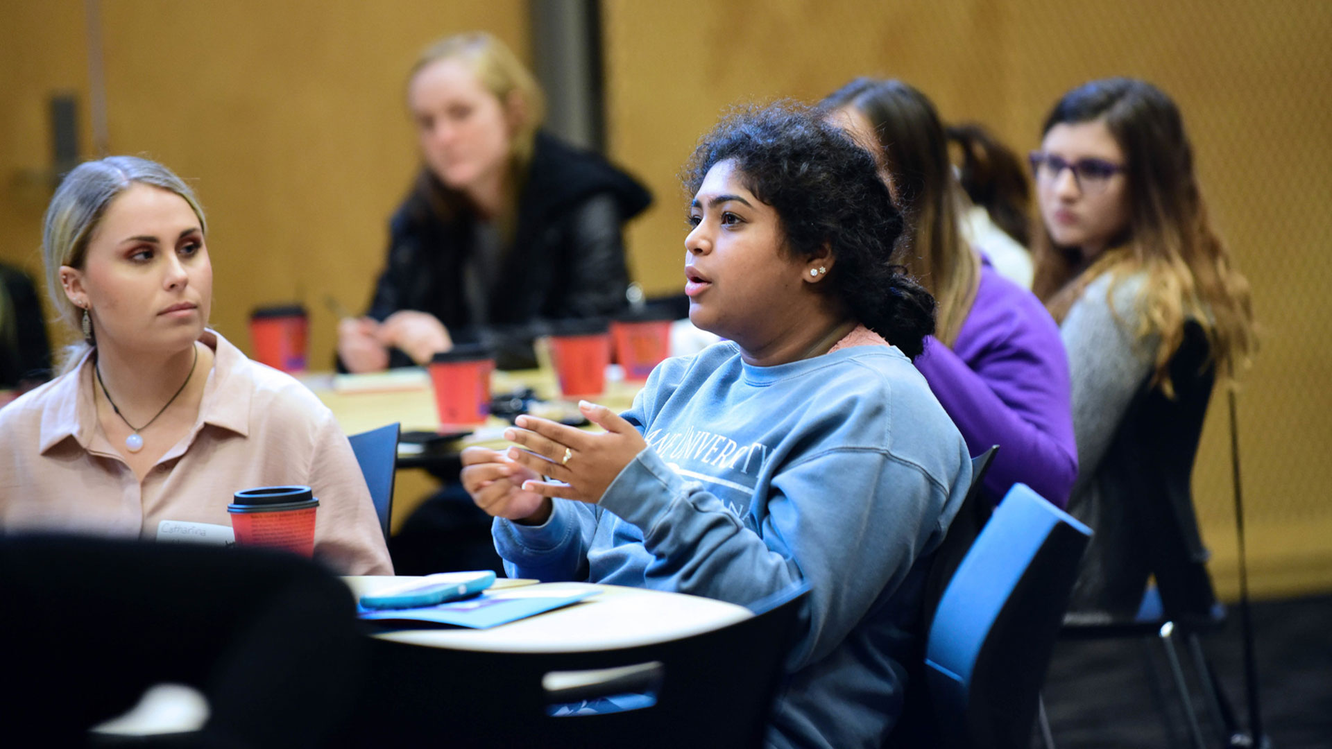 Students engage in forum discussion