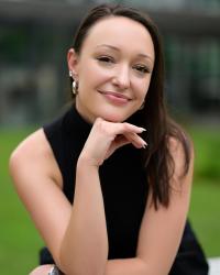 Cecile 2